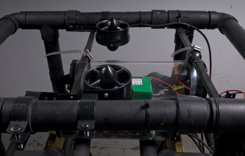 DIY brackets for ROV frame